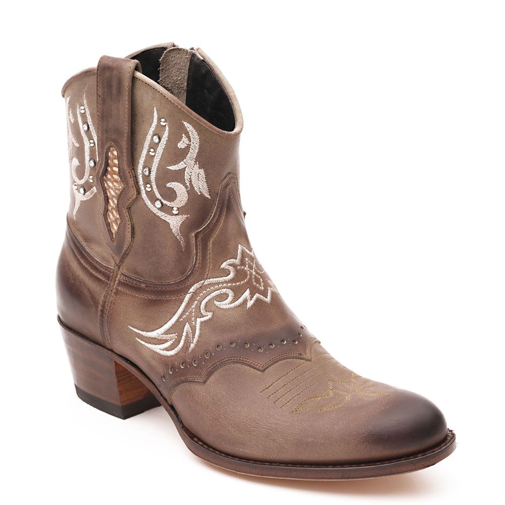 ankle country boots